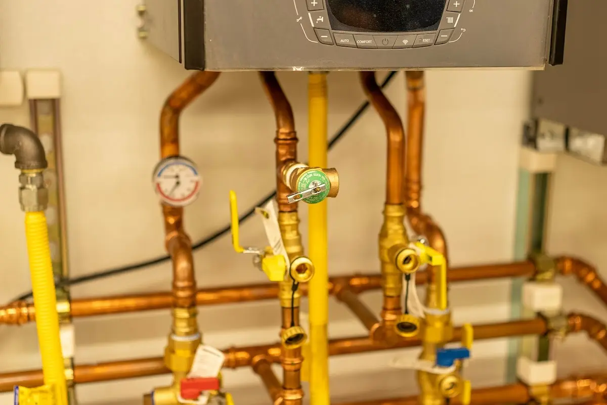 Licensed technician providing Slab Leak Repair for a homeowner in Hill 'n Dale